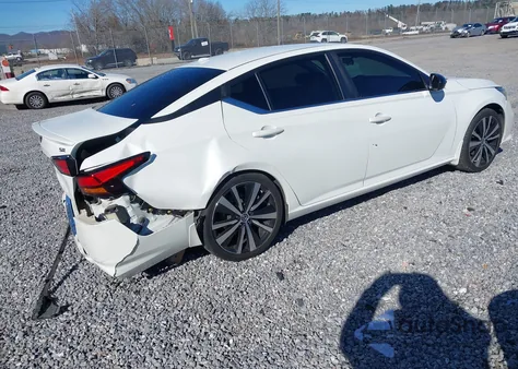 2021 Nissan Altima Sr Fwd z USA, uszkodzony, nr VIN 1N4BL4CV2MN401336